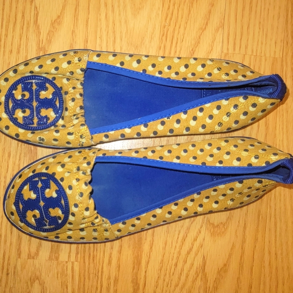 Shoes - Picture 2 of 3